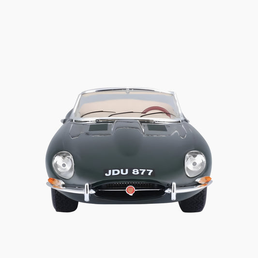Maisto Burago Jaguar E-Type Cabriolet (1961) 1:18 Collection B