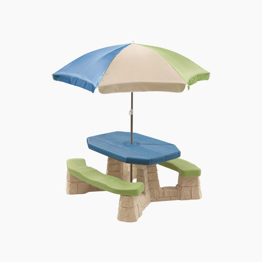 Step 2 Octagon Playful Picnic Table With Umbrella