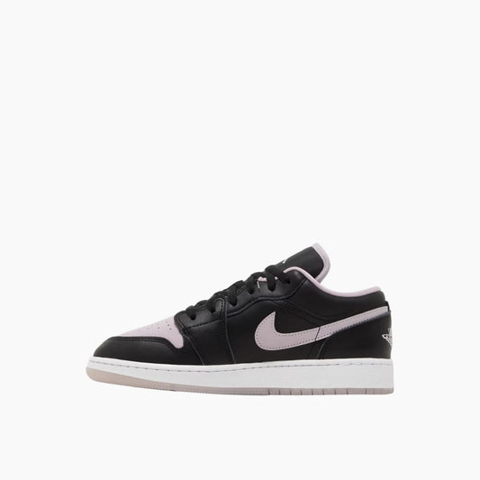 Air Jordan 1 Low SE Sneakers