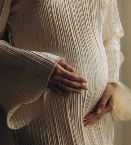 Maternity clothing
