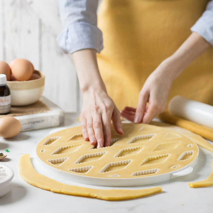 Decora Lattice Crust Cutter Pastry Tool