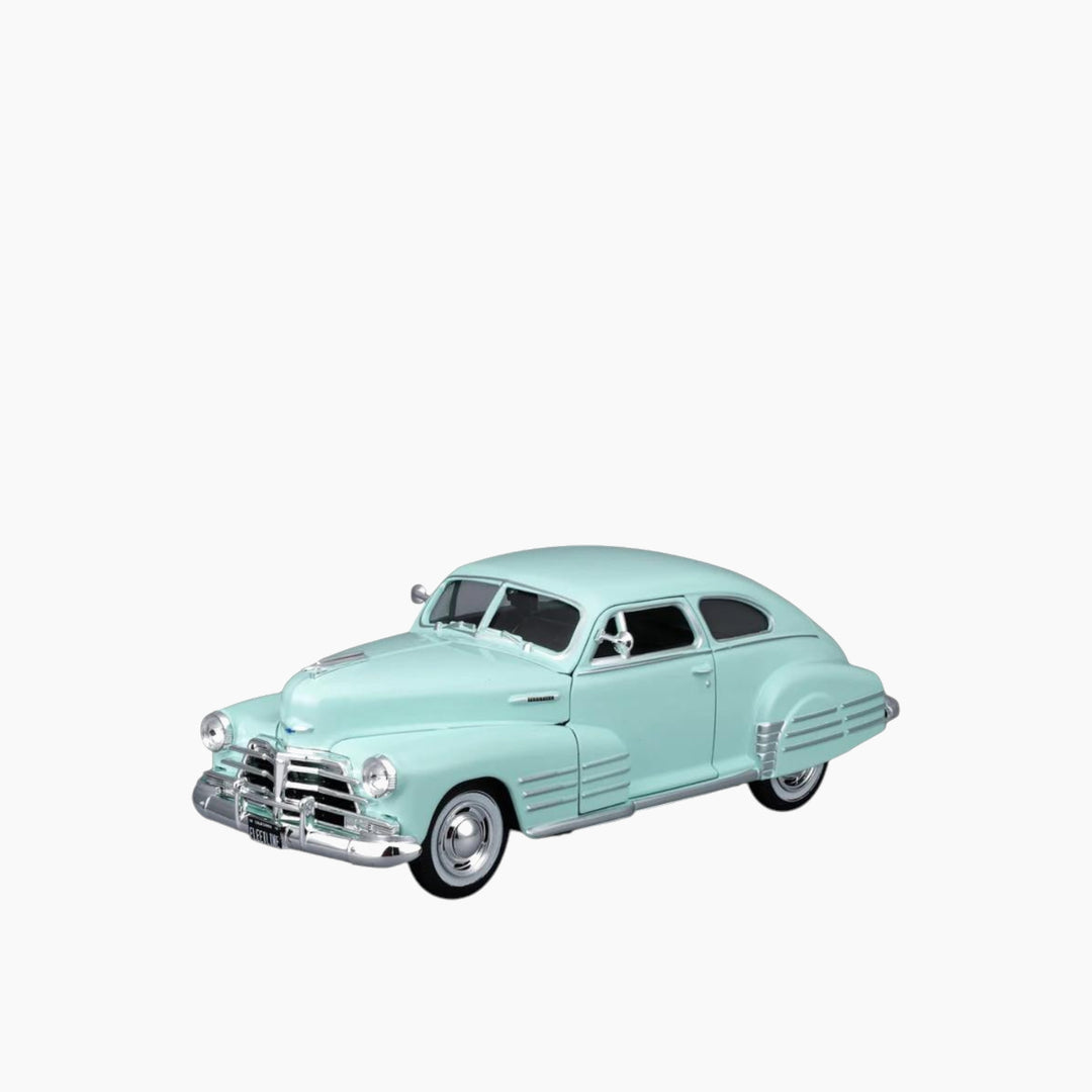 Maisto 1:24 Special Edition 1948 Chevrolet Fleetline Aerosedan