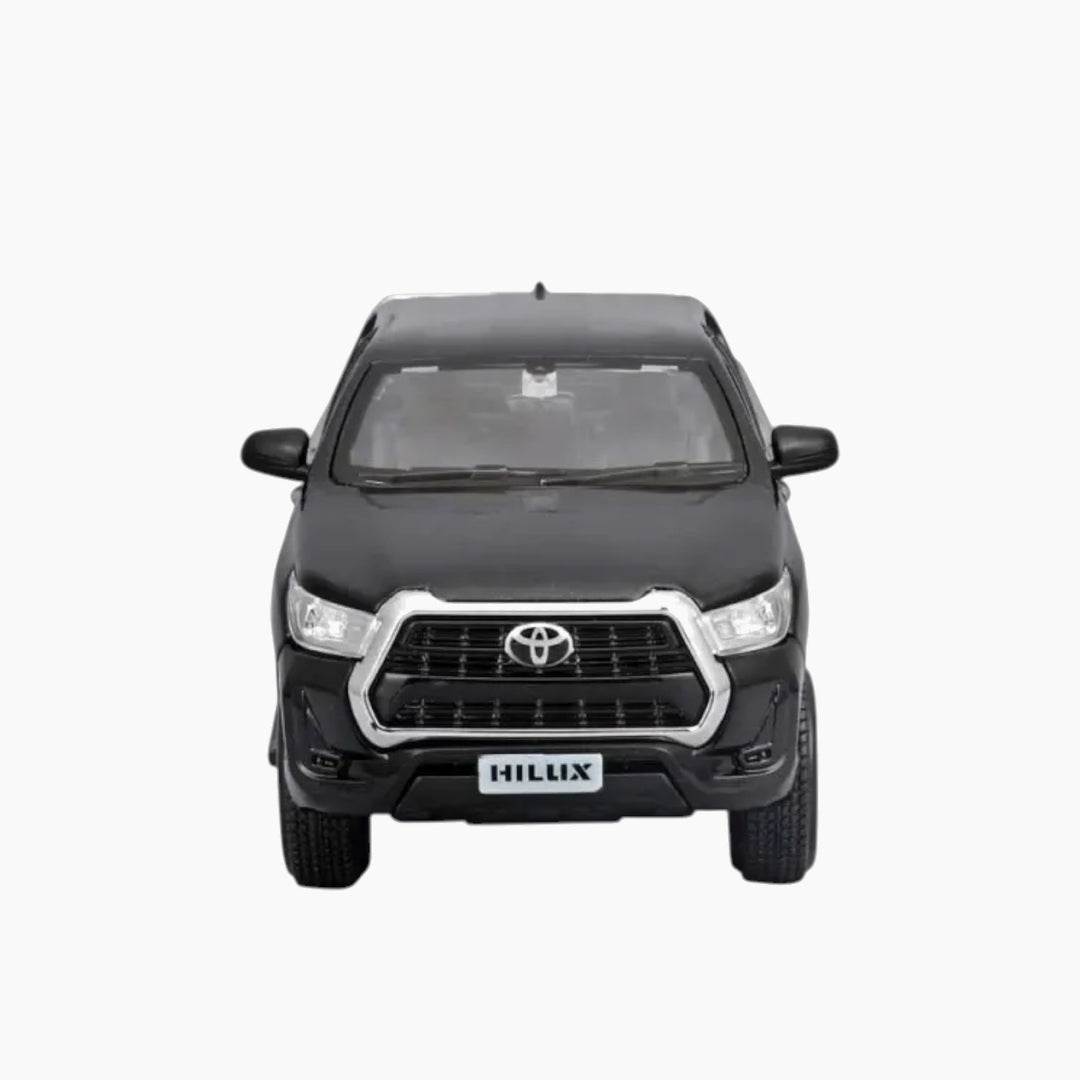Maisto 1:27 Special Edition Toyota Hilux