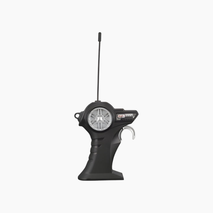 Maisto Burago Cyklone 360 2.4 GHz (No Batteries Included)