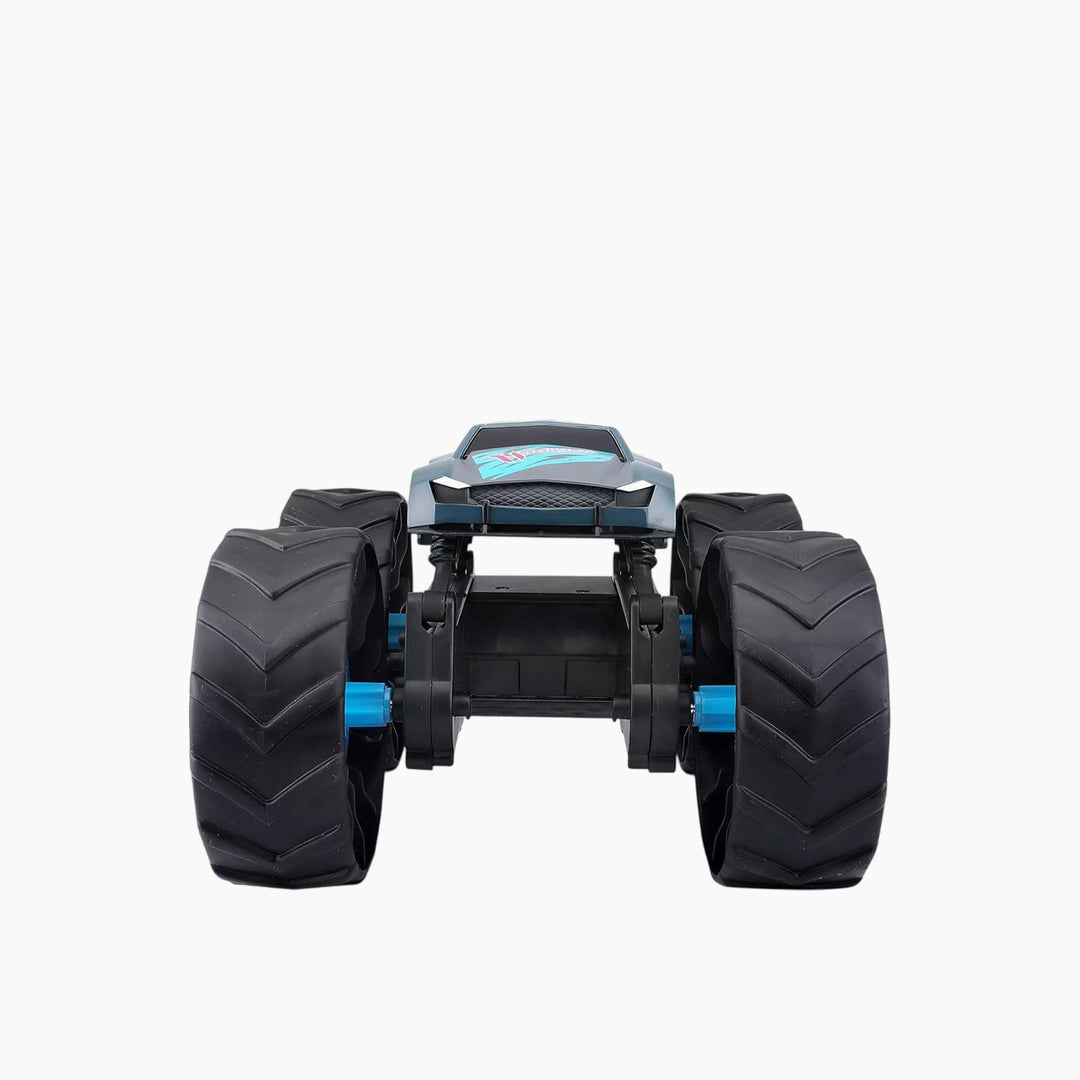 Maisto Burago Cyklone AWT 2.4 GHz (USB Rechargeable Vehicle)