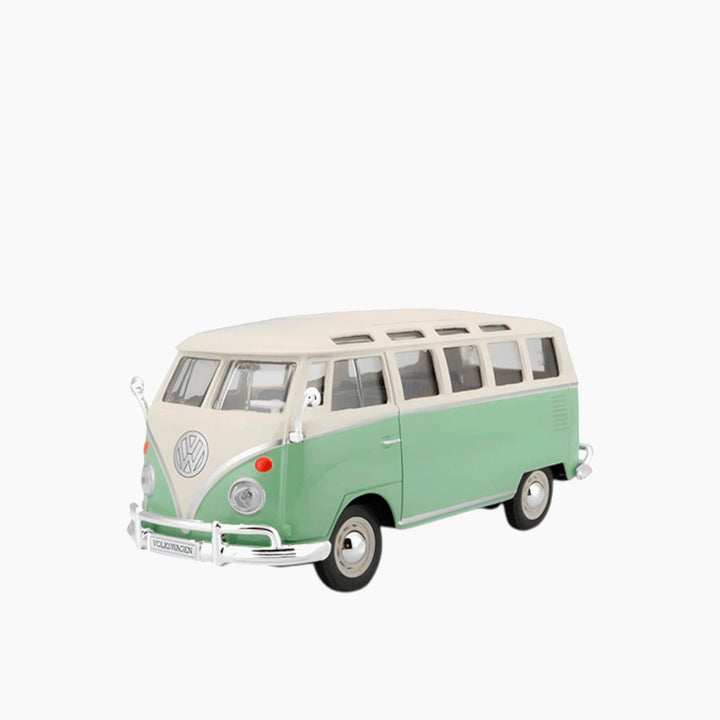 Maisto 1:25 Special Edition Volkswagen Van "Samba"