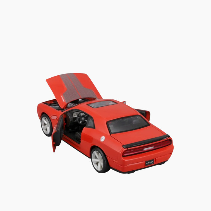 Maisto 1:24 Special Edition 2008 Dodge Challenger SRT8