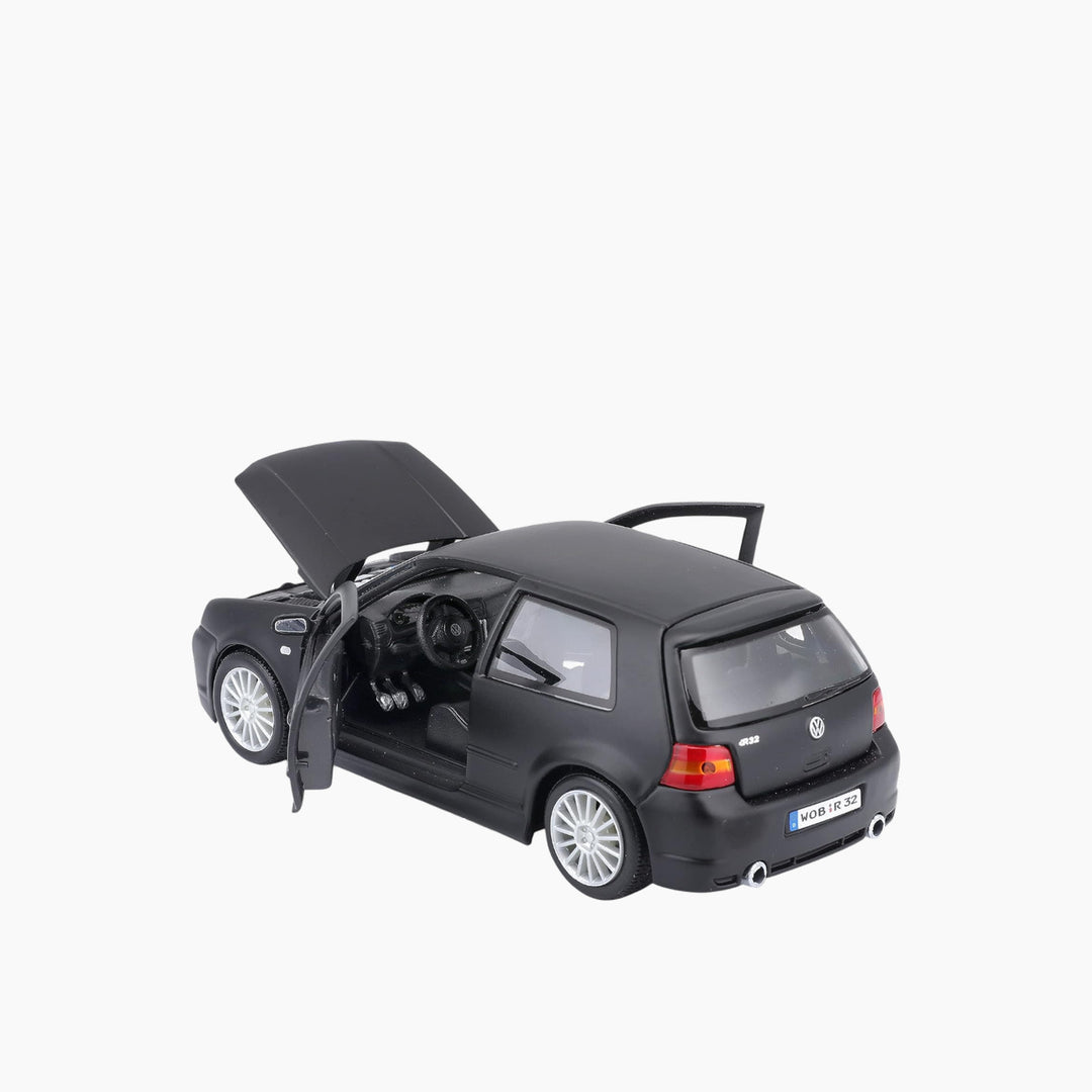 Maisto 1:24 Special Edition Volkswagen Golf R32