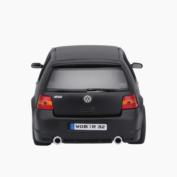 Maisto 1:24 Special Edition Volkswagen Golf R32