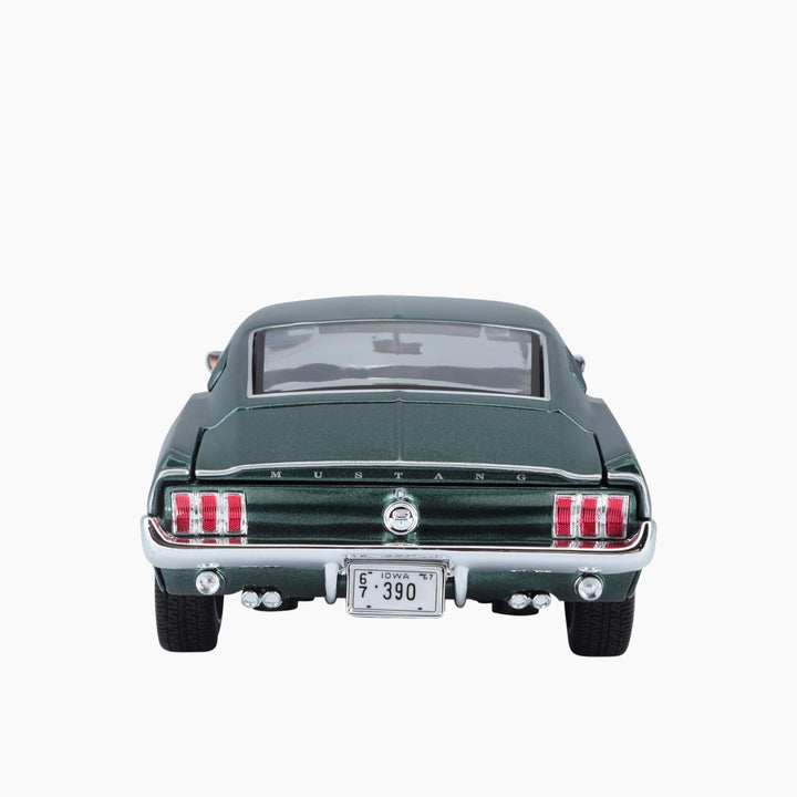 مايستو بوراجو فورد موستانج فاستباك (1967) إصدار خاص 1:18 (B)
