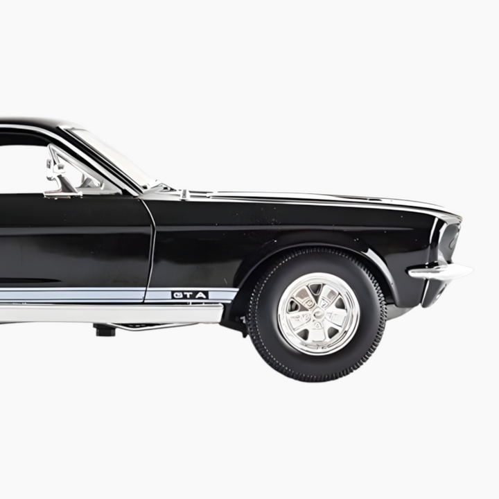 مايستو بوراجو فورد موستانج فاستباك (1967) إصدار خاص 1:18 (B)
