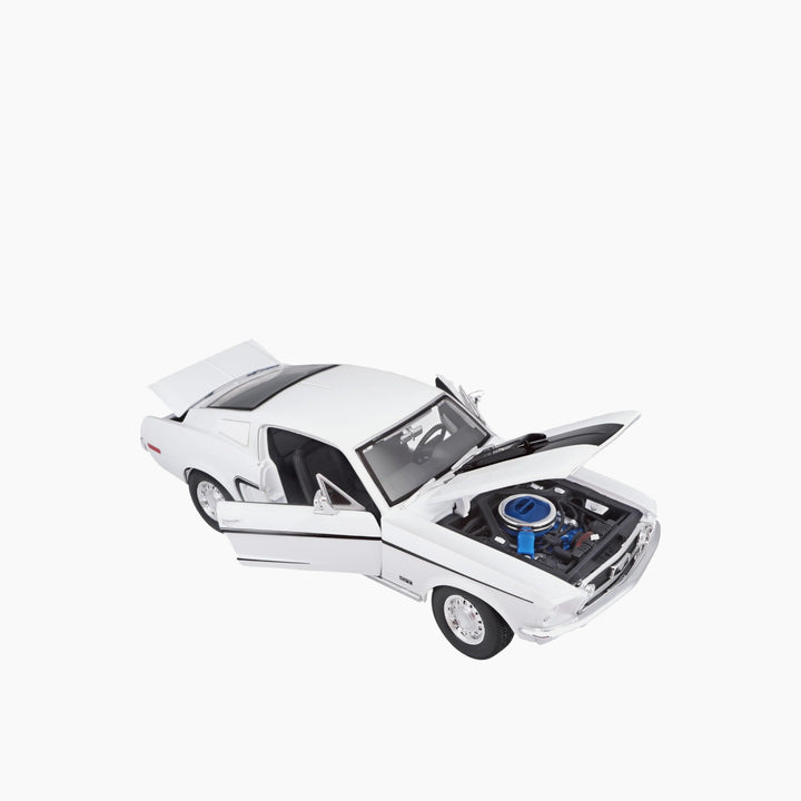 Maisto 1:18 Special Edition Ford Mustang GT Cobra Jet Fastback 1968