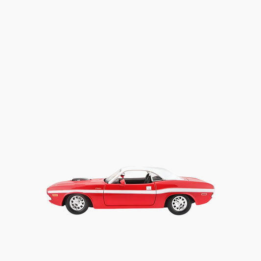 مايستو بوراجو 1:24 إصدار خاص (أ) - 1970 دودج تشالنجر R/T كوبيه أحمر