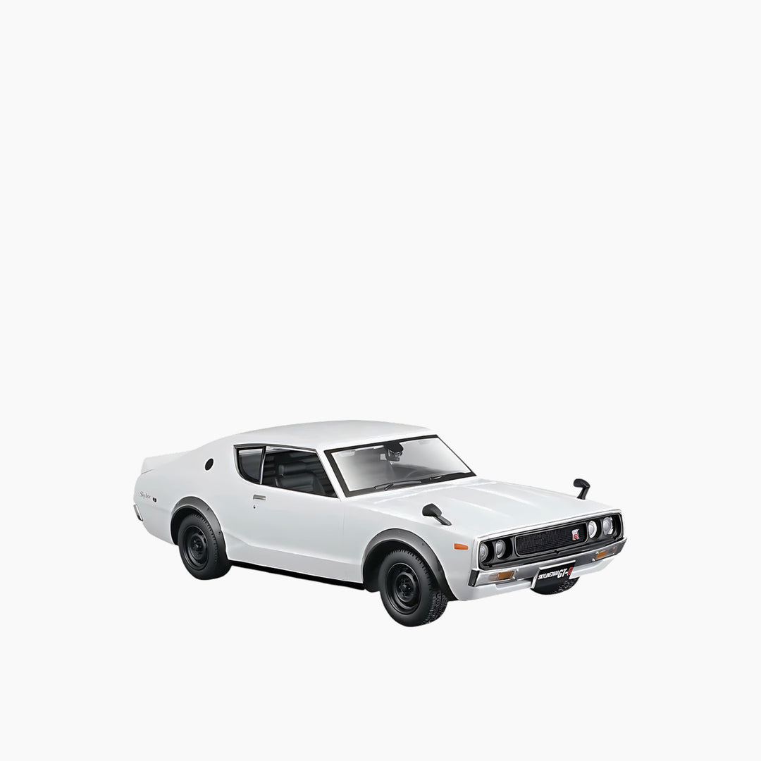 مايستو بوراجو 1:24 إصدار خاص (B) - نيسان سكايلاين 2000GT-R (KPGC110) 1973 أبيض