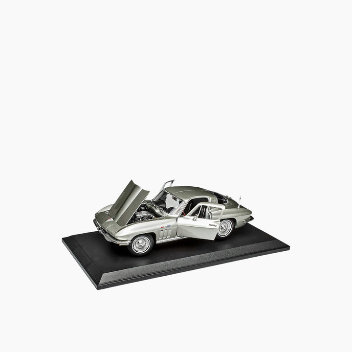 Maisto Bburago 1:18 Special Edition – 1965 Chevrolet Corvette