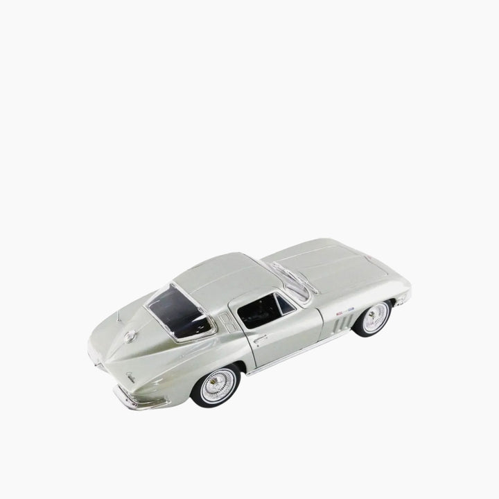 Maisto 1:18 Special Edition 1965 Chevrolet Corvette