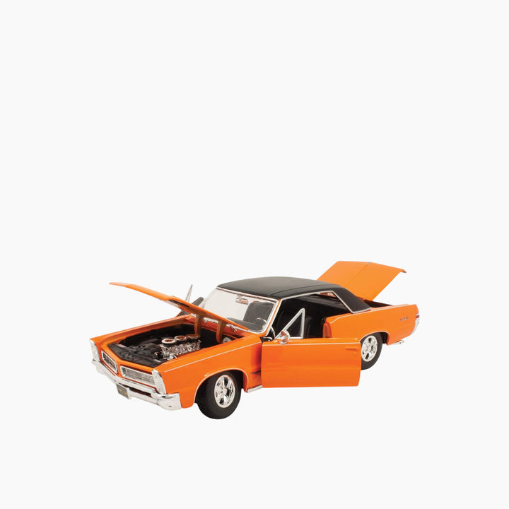 Maisto Bburago 1:18 Special Edition – 1965 Pontiac GTO Hurst Edition