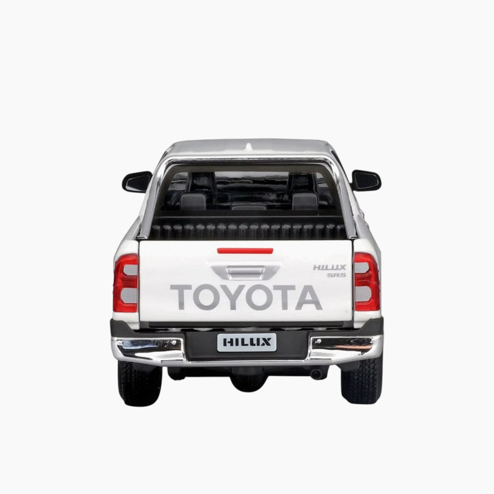 Maisto 1:27 Special Edition Toyota Hilux