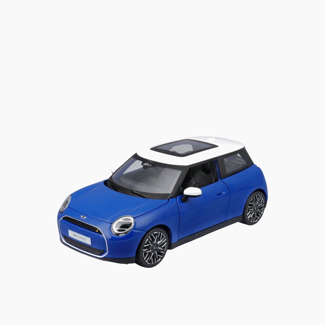 Maisto 1:24 Special Edition MINI Cooper SE (J01)