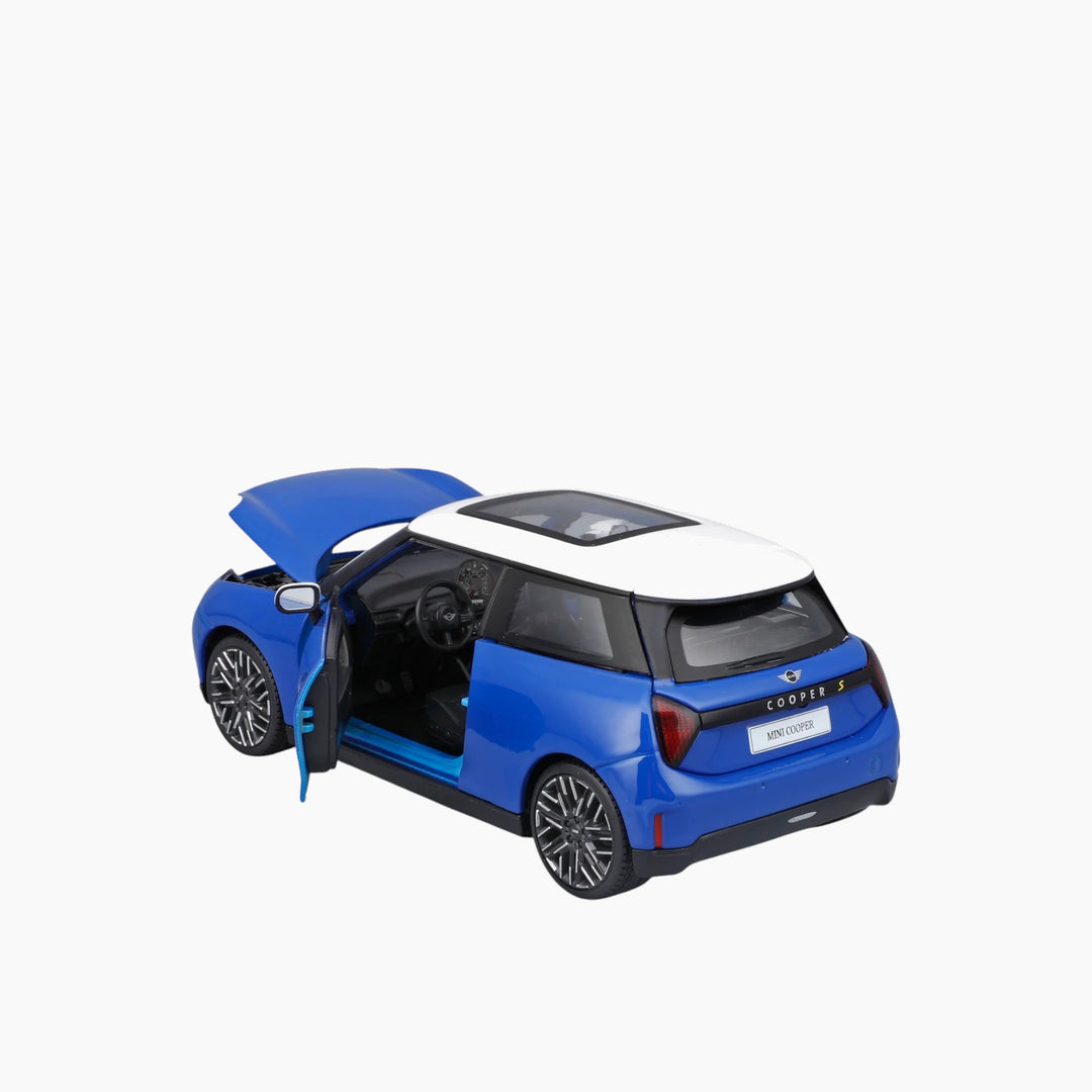 Maisto 1:24 Special Edition MINI Cooper SE (J01)