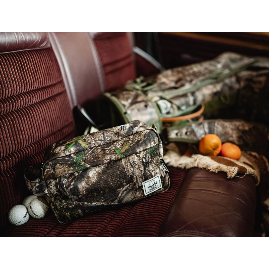 Herschel Chapter Carry On Toiletry Bag