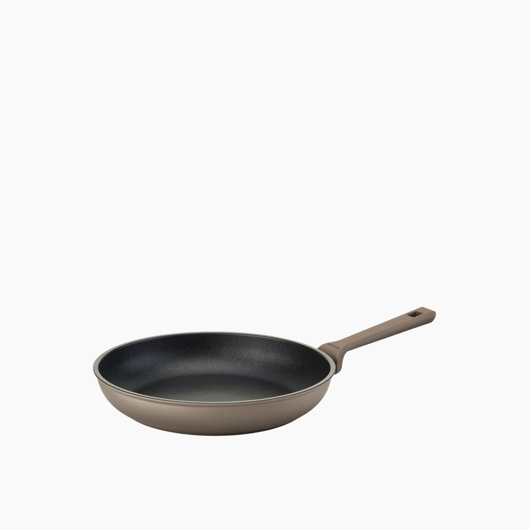 Guzzini Frying Pan Non-Stick Cook &amp; Strong - Bronze