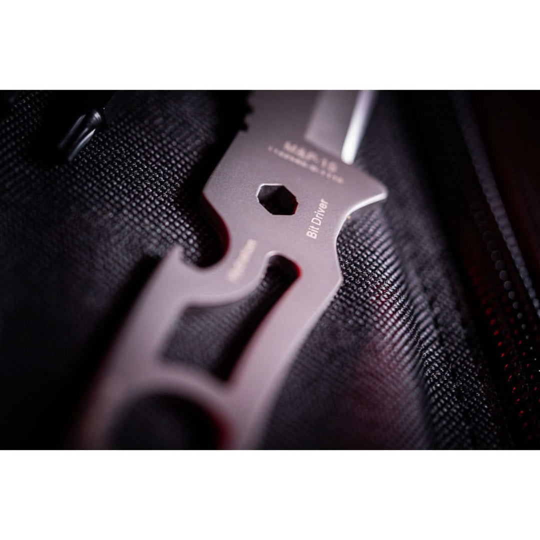 Smith &amp; Wesson Multi-Tool Tanto Fixed Blade Knife