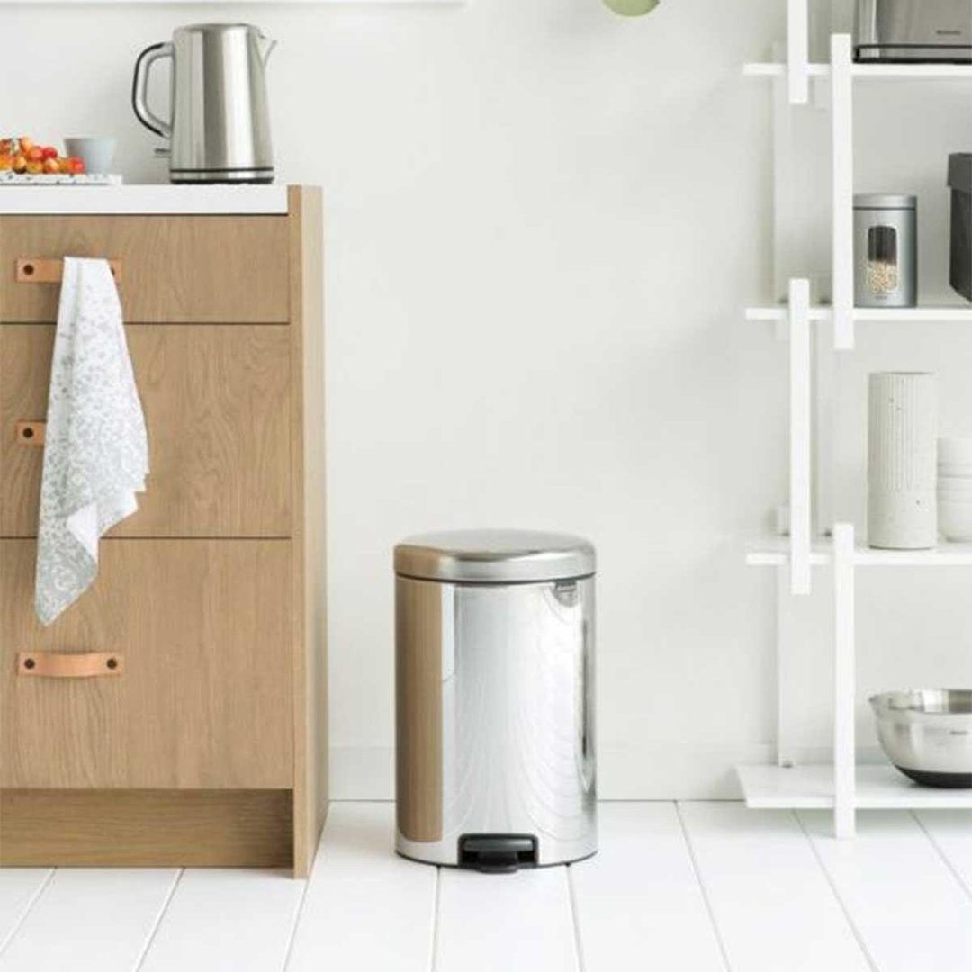 Brabantia Pedal Bin 20 Liter Brilliant Steel Bin