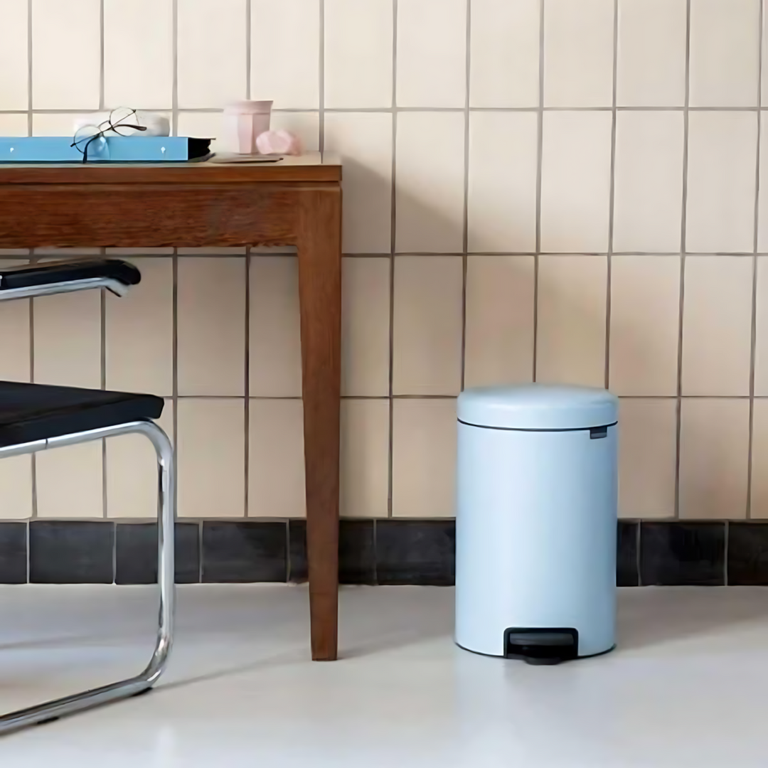 Brabantia 12 liter pedal bin in Dreamy Blue
