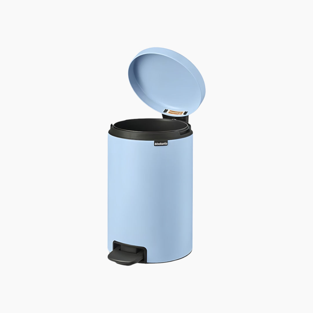 Brabantia 12 liter pedal bin in Dreamy Blue