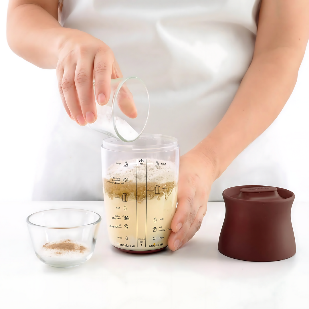 Lekue pancake batter shaker, 9cm diameter, 19cm height