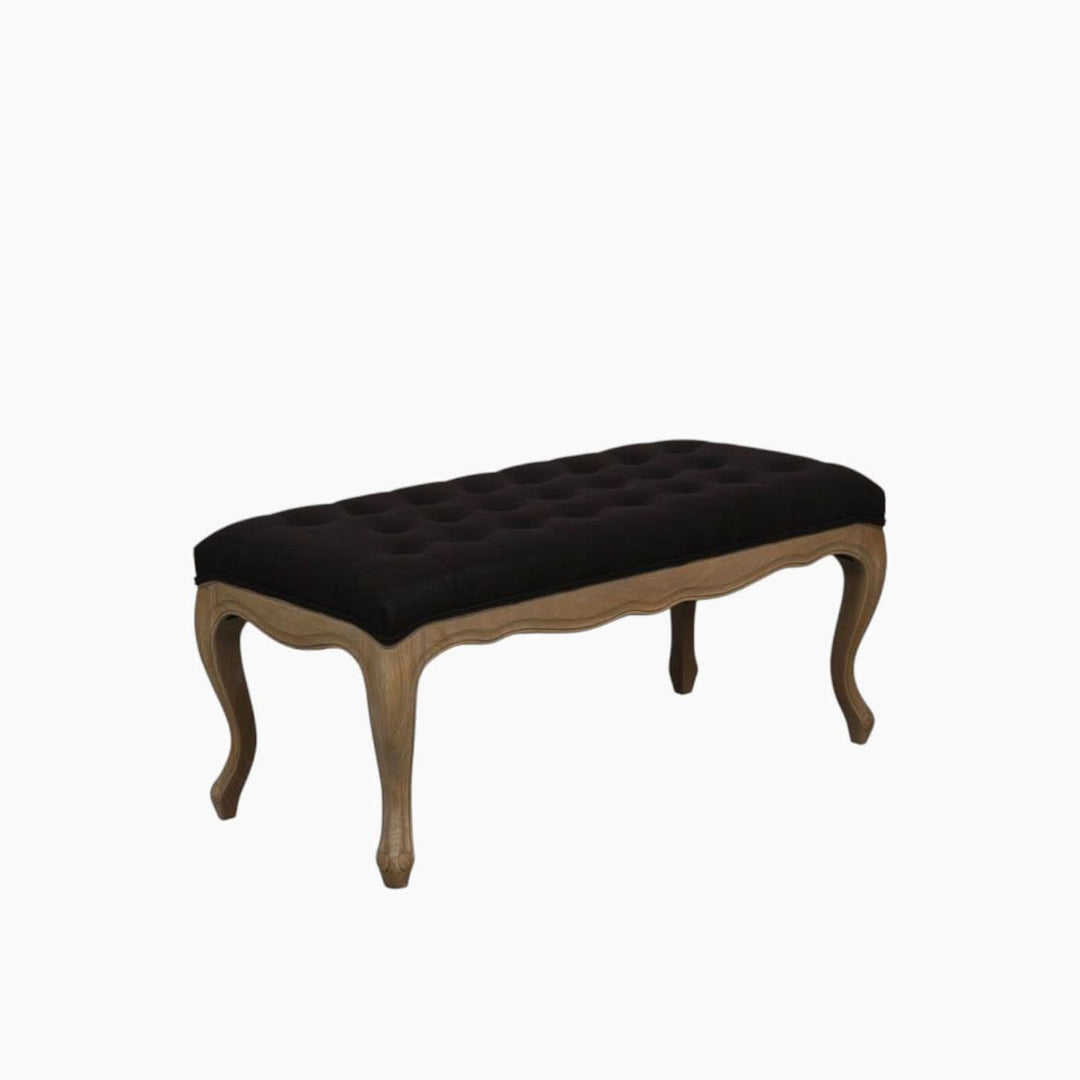 مقعد طويل وأنيق باللون الأسود