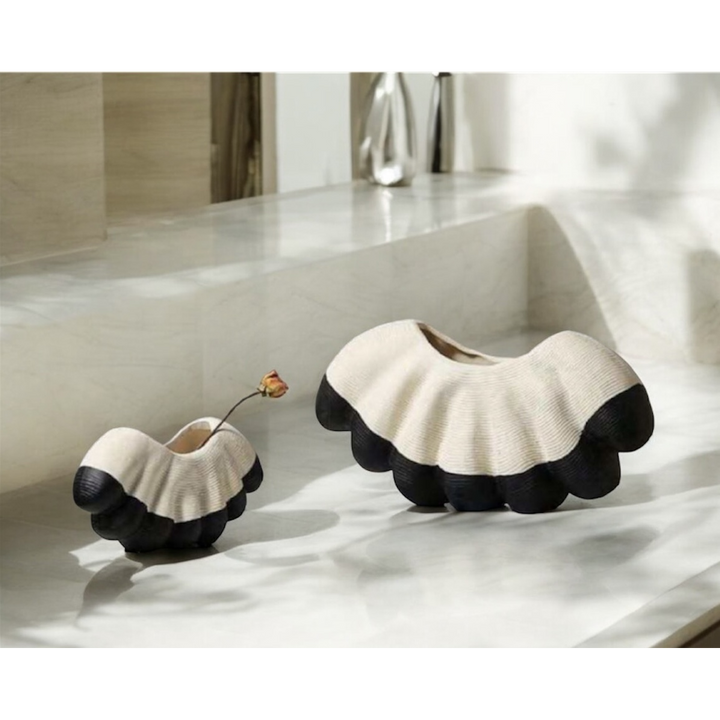 Ceramic shell vase set