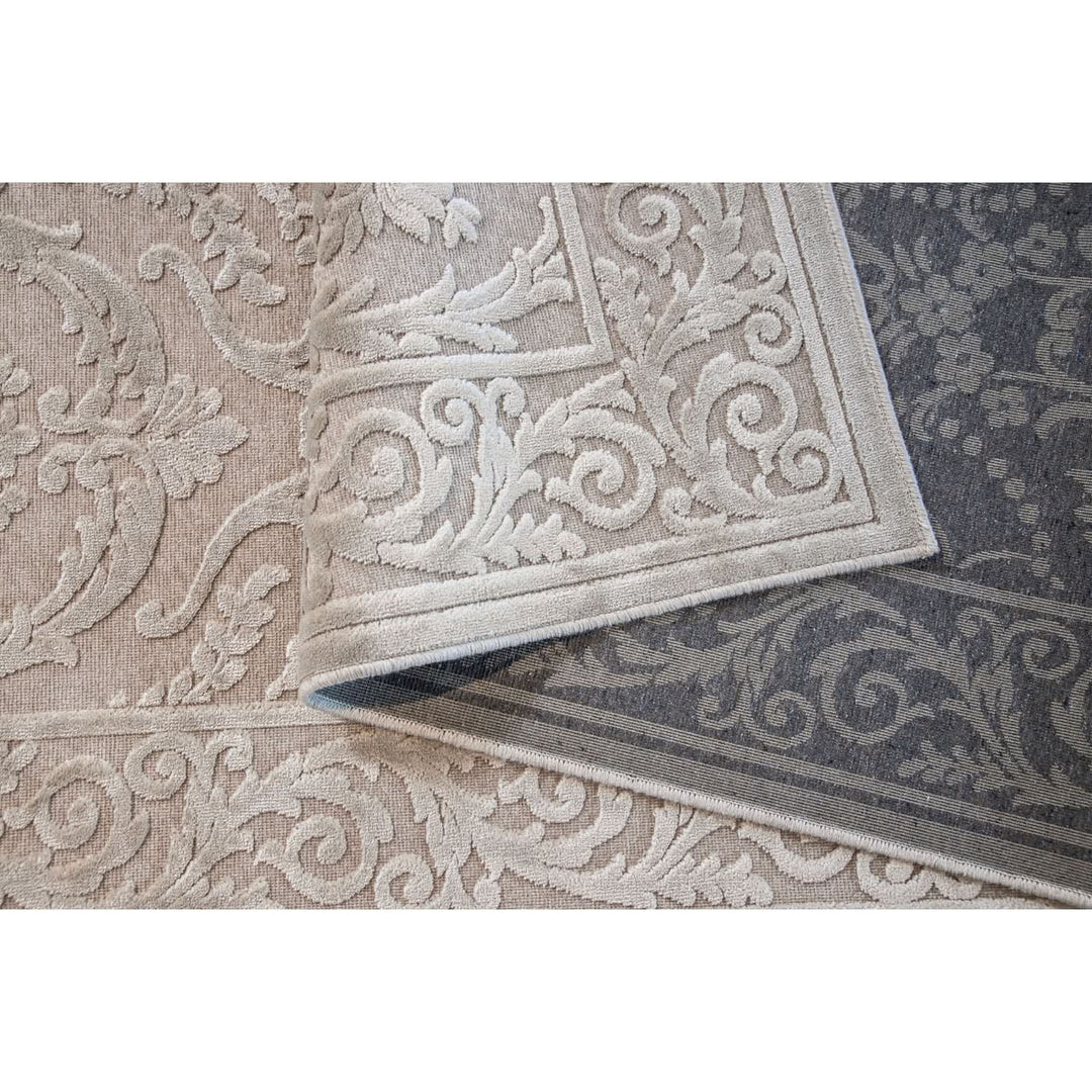 Farashe Silver Elegance Rug - HUNA