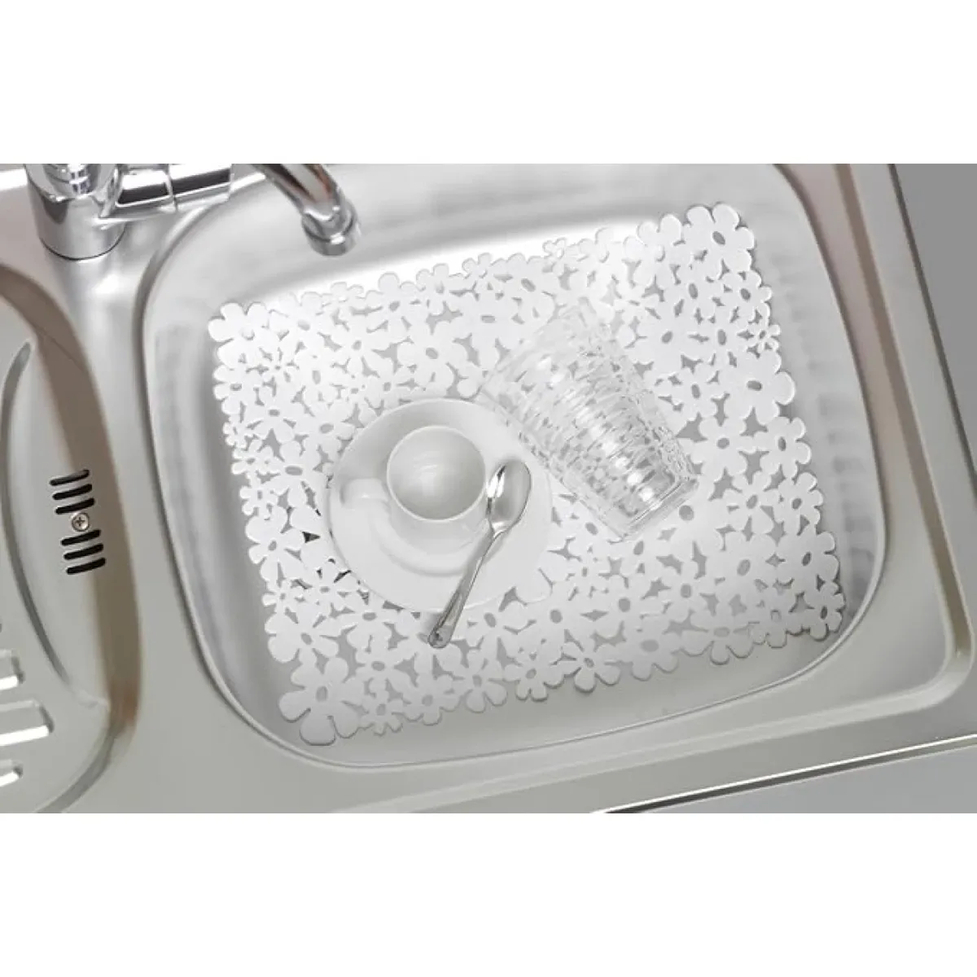 Wenko Flower Sink Mat - White Wenko Flower Sink Mat - White