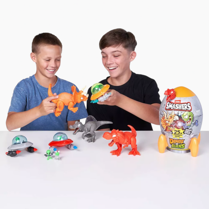 Zuru Smashers Dinos Vs Aliens Rocket Series Spinosaurus action figure playset with alien figures