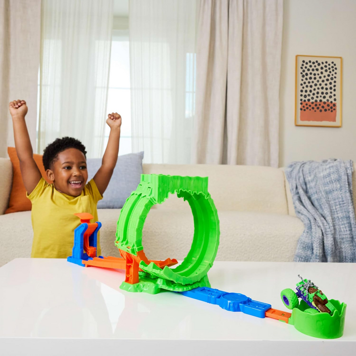 Hot Wheels Monster Trucks Mutant Chaos, Loop Challenge Playset