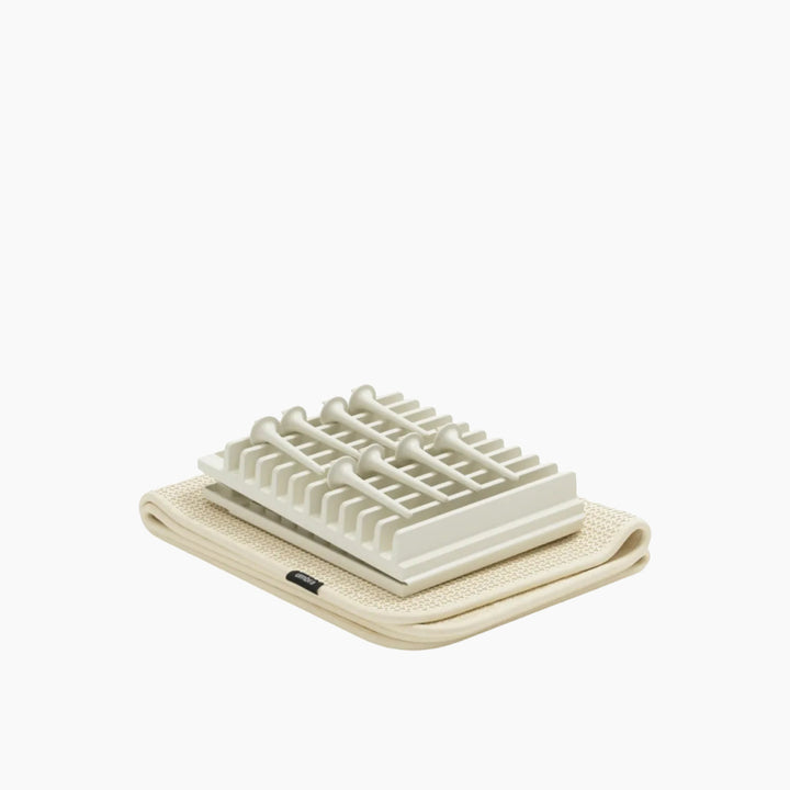 Umbra Udry Peg Drying Mat in Linen