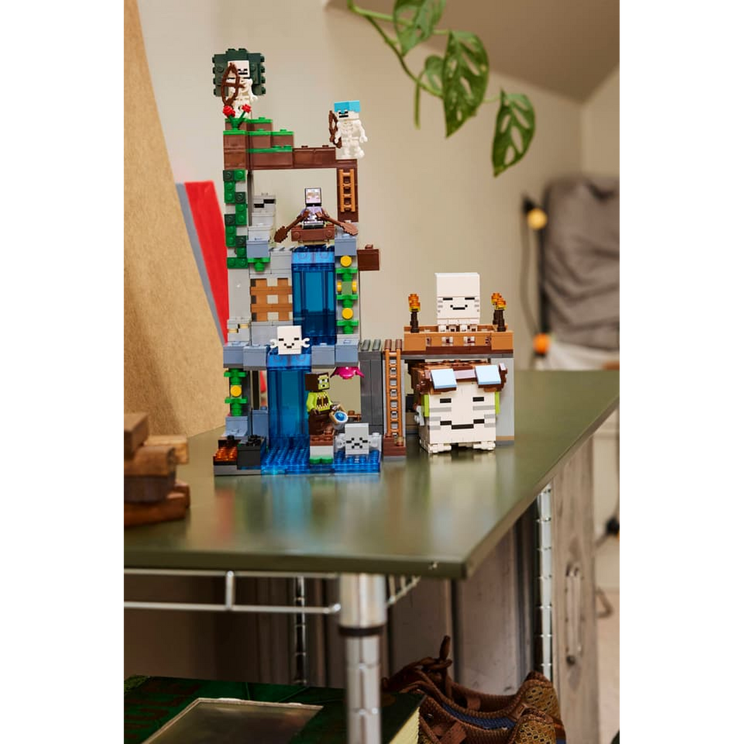 LEGO Minecraft Ghast Station