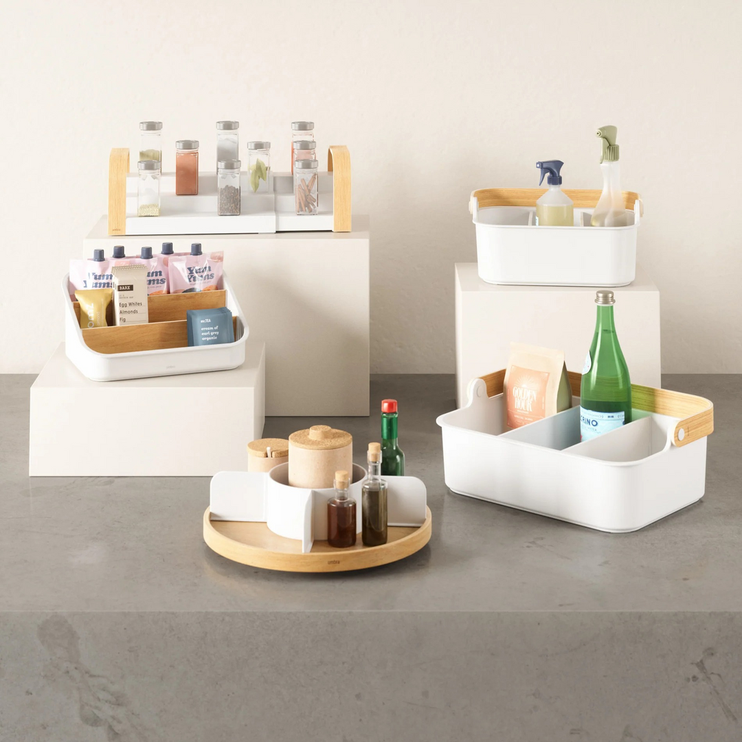 Umbra Bellwood packet organizer in white and natural