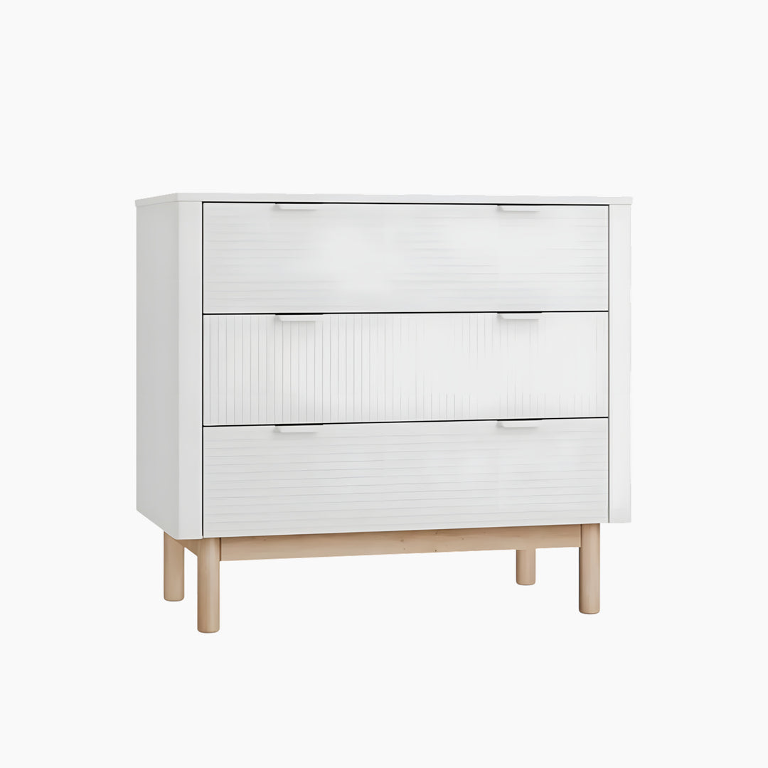 Pinio Miloo white chest of drawers with changing table top