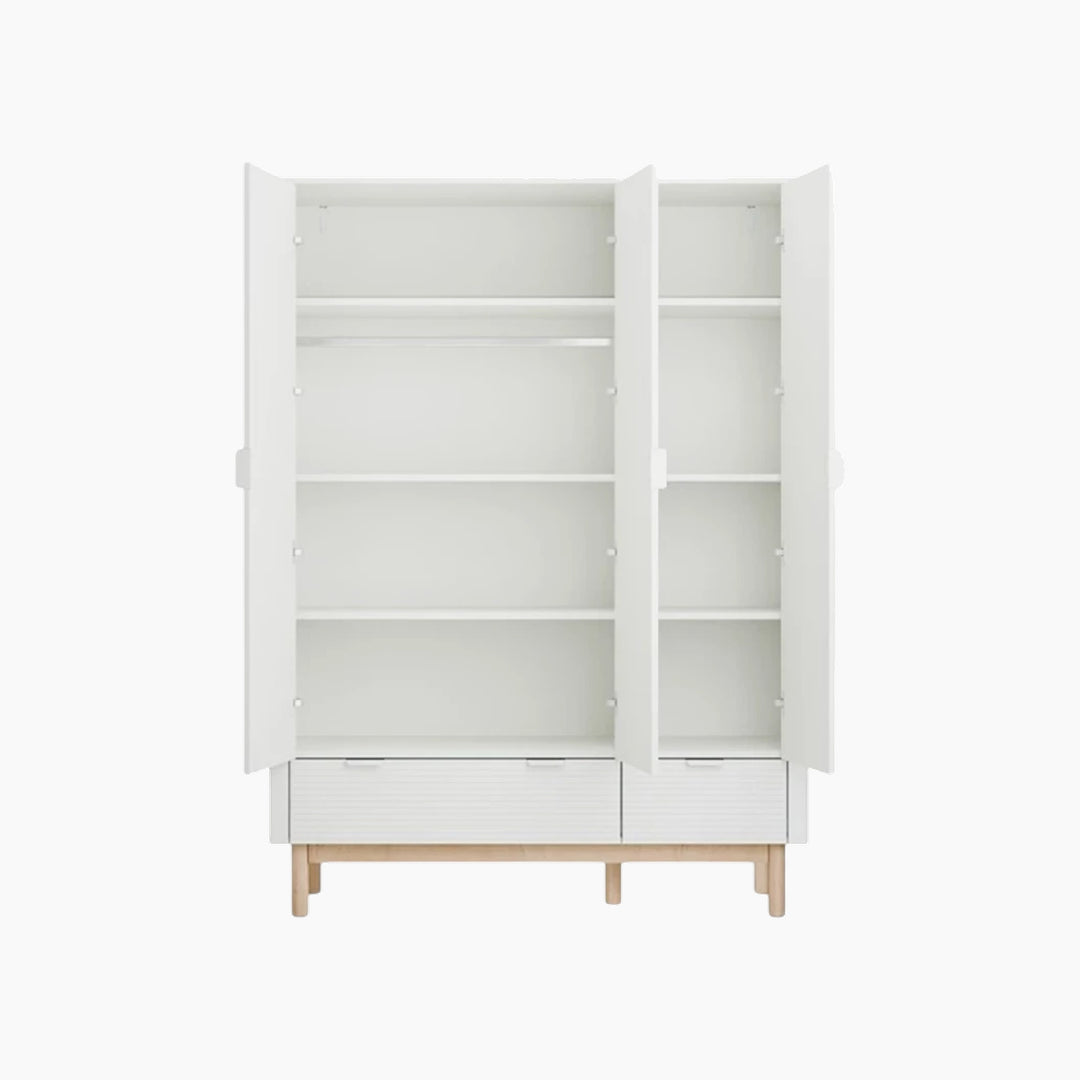 Pinio Miloo 3-Door Wardrobe