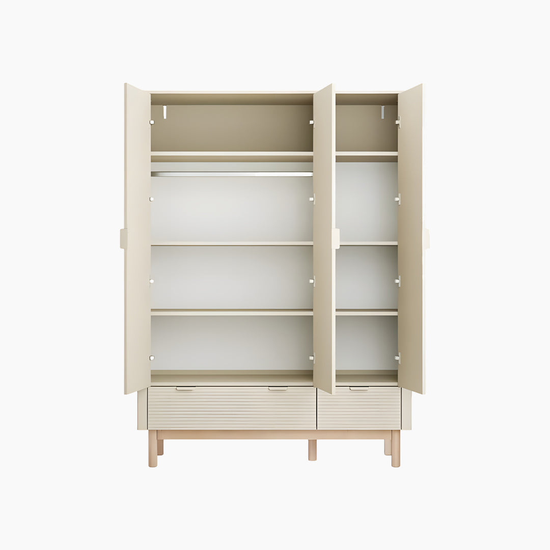 Pinio Miloo 3-Door Wardrobe