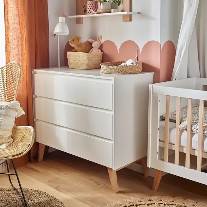 Pinio Swing Chest of Drawers