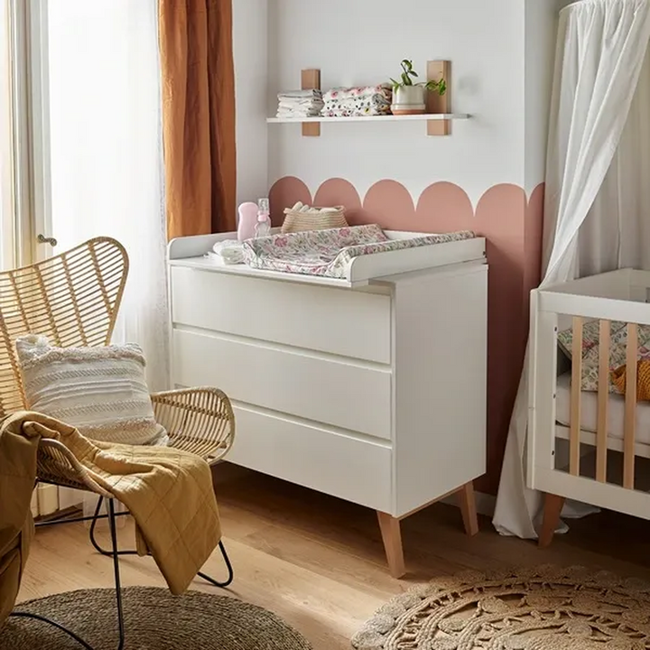 Pinio Swing Chest of Drawers