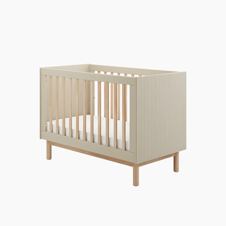 Pinio Miloo Baby Bed