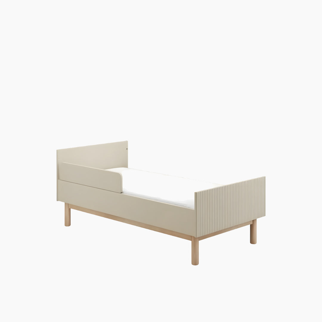Pinio Miloo Baby Bed