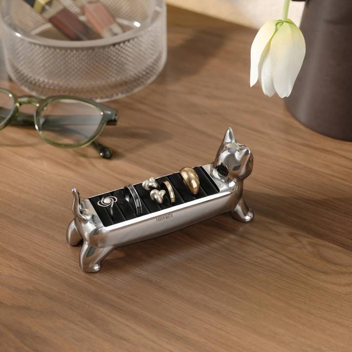 Umbra Ali Cat ring holder in chrome finish