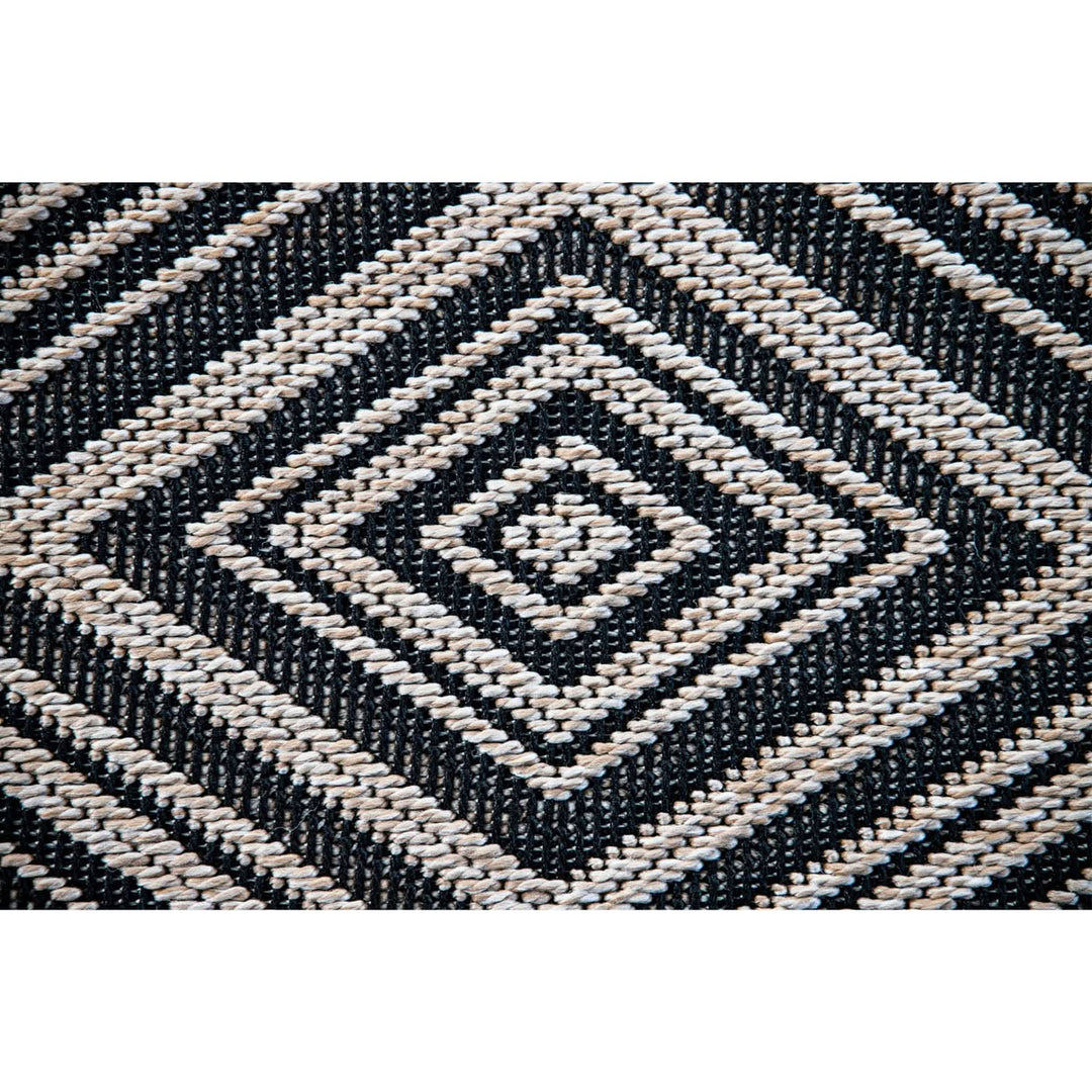 Grace Geometric Diamond Rug