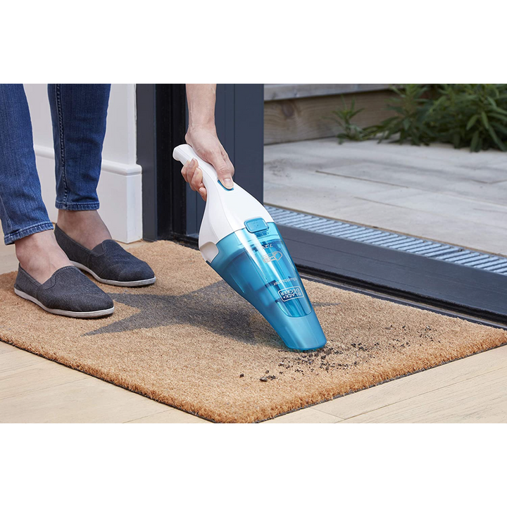 Black + Decker 3.6V WetDry Dustbuster Hand Vac w Accs
